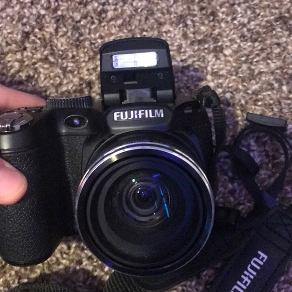 Camera - Picture 8 of 12